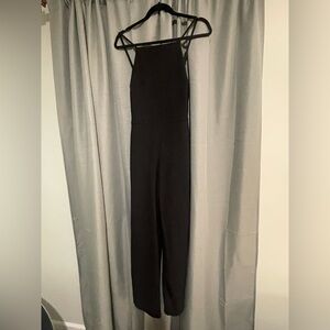 Chic Black Sleeveless Jumpsuit